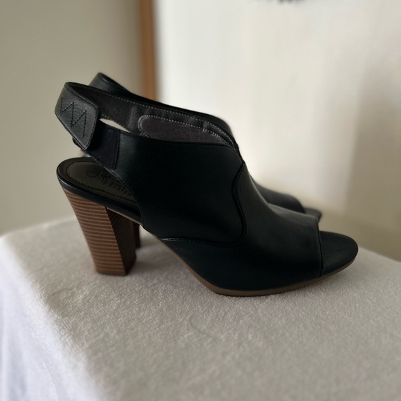 NEW LifeStride Soft System Women's Christie Pumps 9.5 - Picture 1 of 11